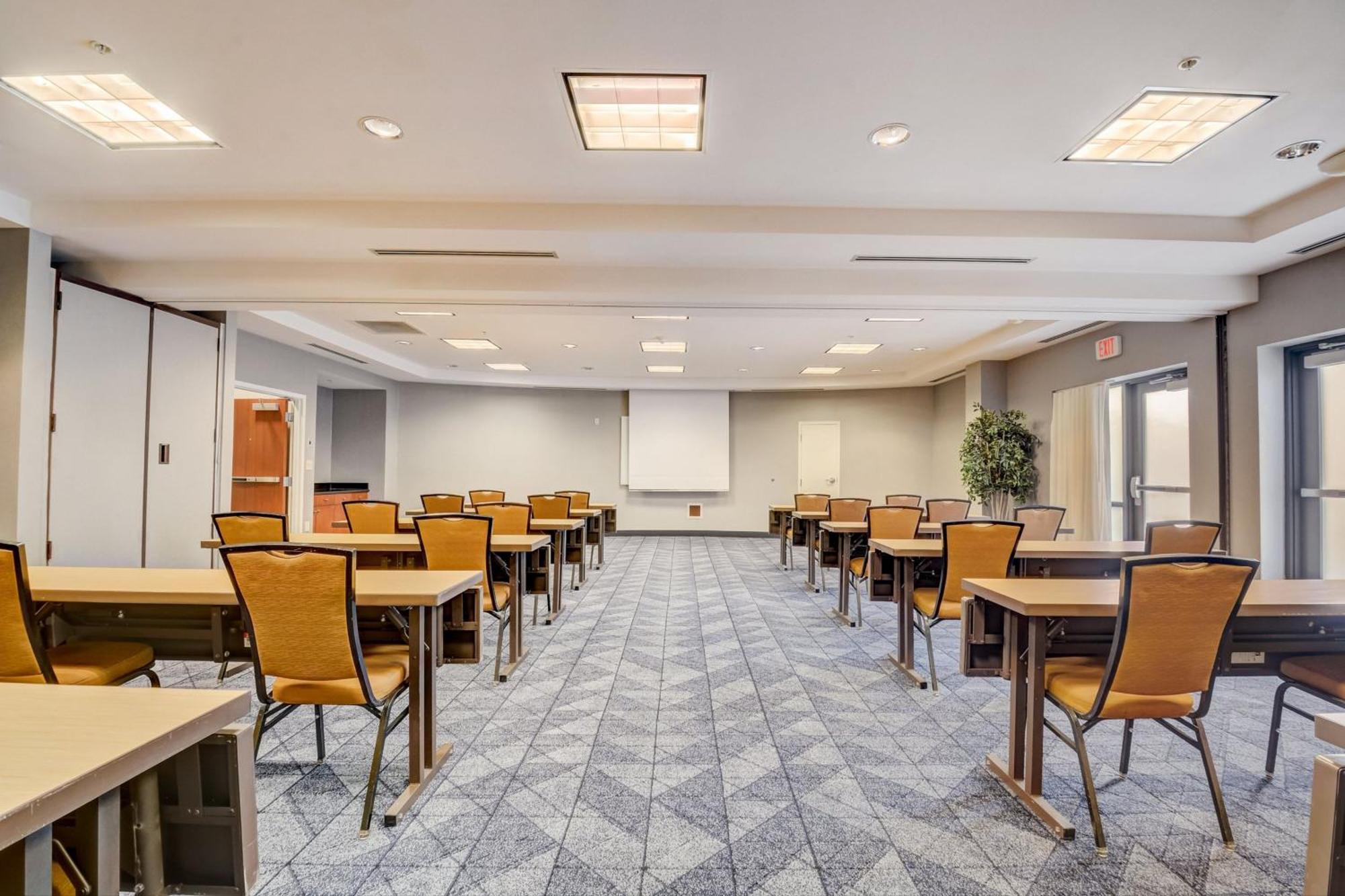 Courtyard Cincinnati North At Union Centre West Chester Ngoại thất bức ảnh