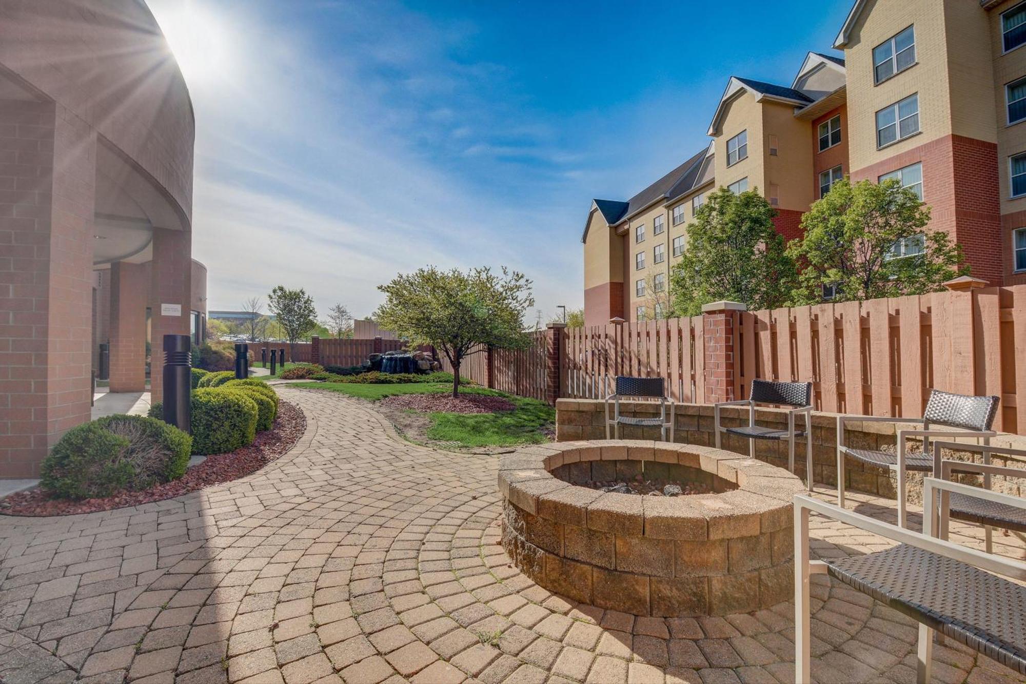 Courtyard Cincinnati North At Union Centre West Chester Ngoại thất bức ảnh