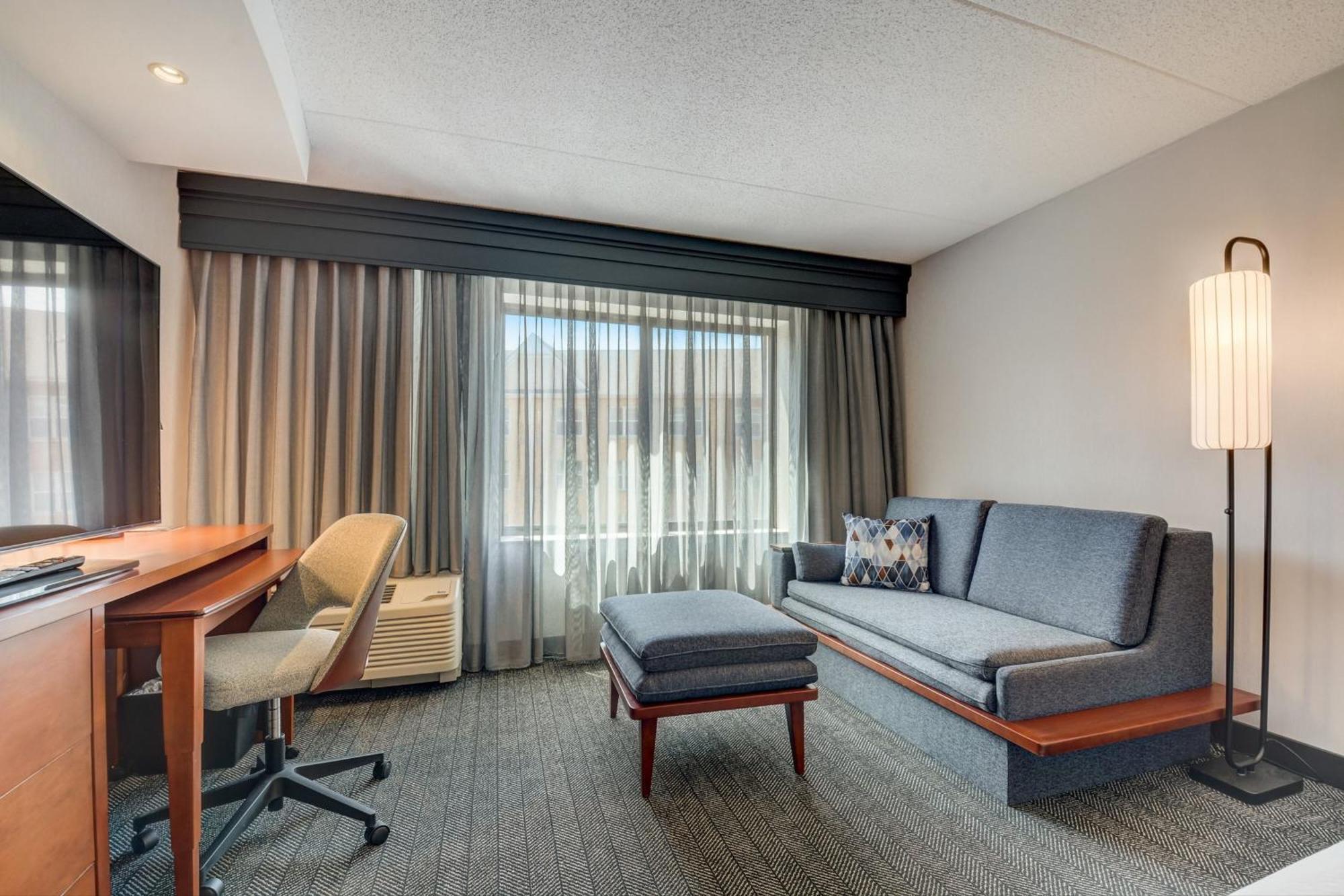Courtyard Cincinnati North At Union Centre West Chester Ngoại thất bức ảnh
